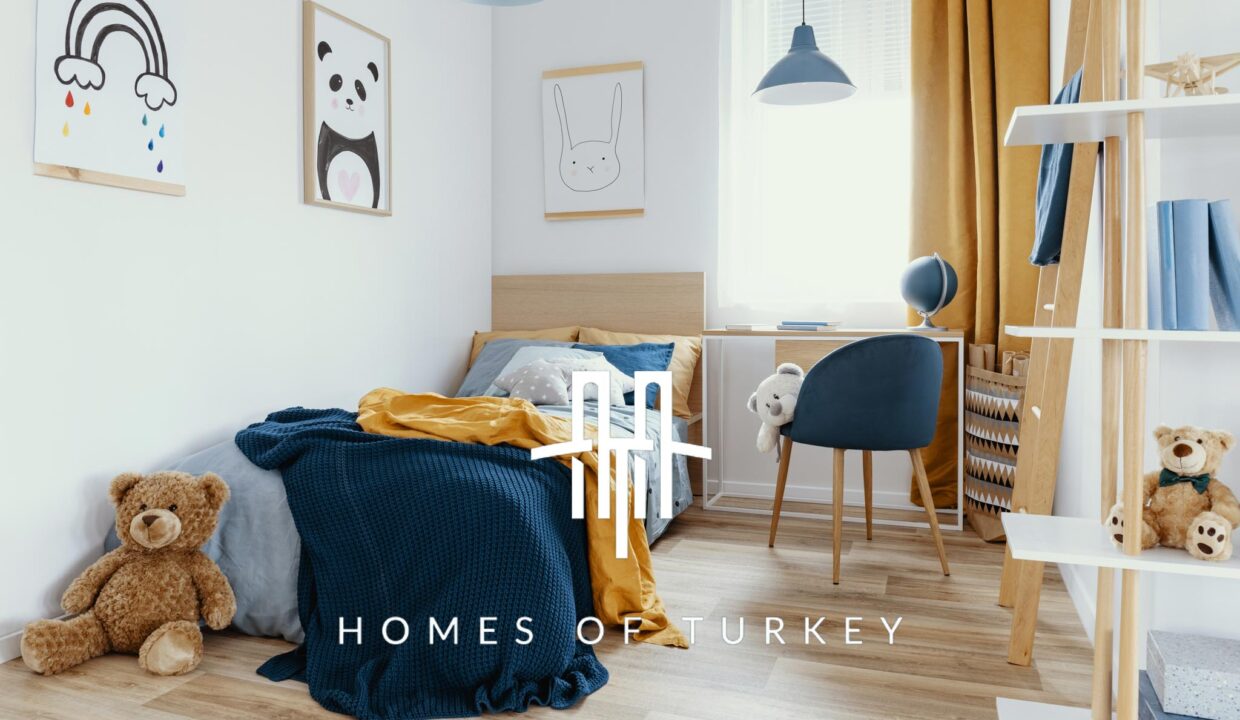 Workspace,With,Desk,And,Chair,In,Elegant,Teenager's,Room,With