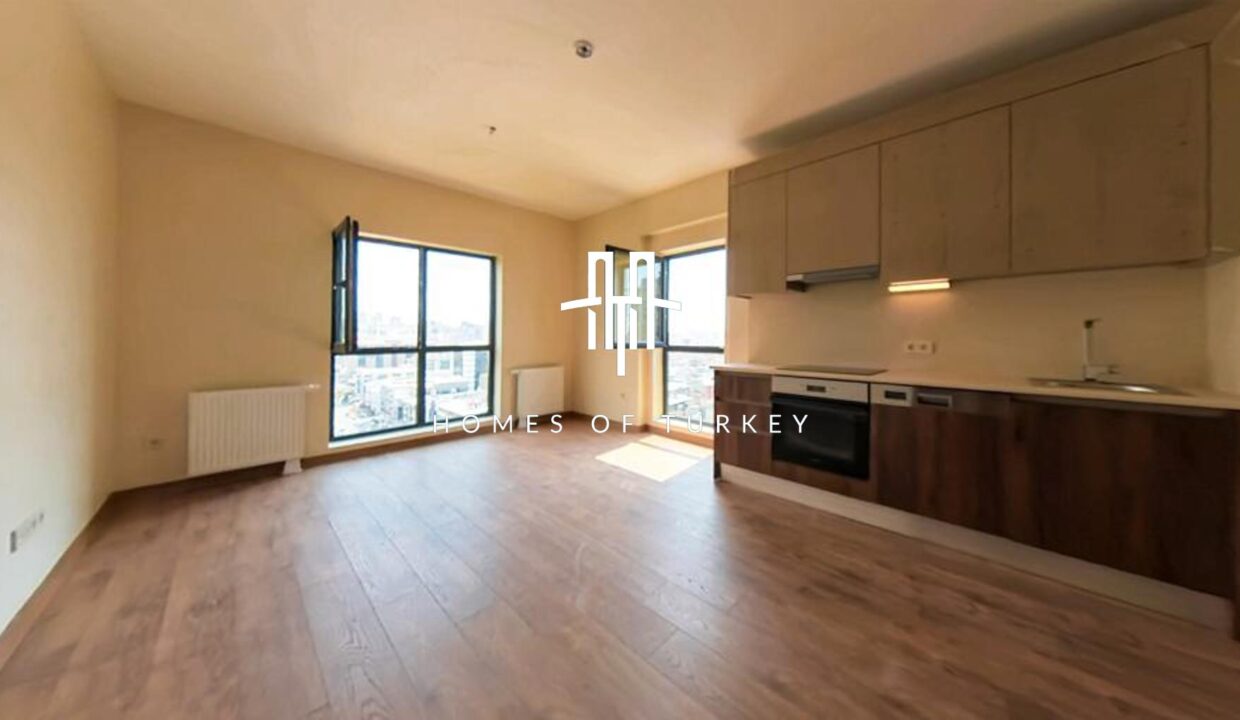 Apartments for Sale in a Complex Next to the Metro in Bagcilar, Istanbul 14
