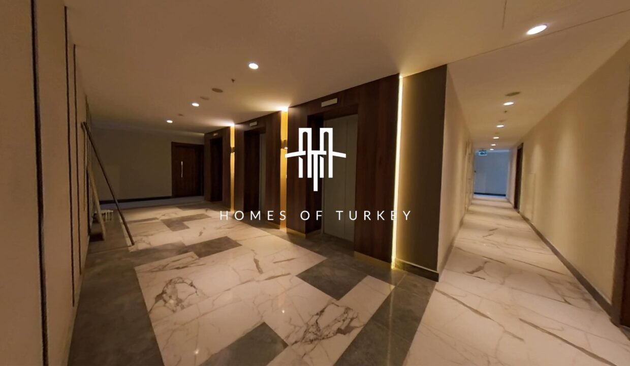 Apartments for Sale in a Complex Next to the Metro in Bagcilar, Istanbul 14,