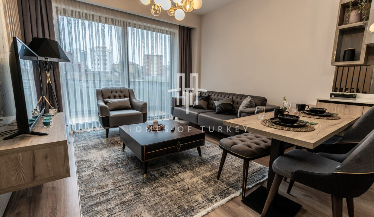 Apartments with a View in a Complex Site in Kartal Within Walking Distance to the Metro 13