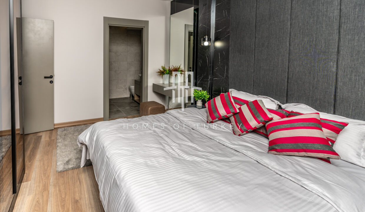 Apartments with a View in a Complex Site in Kartal Within Walking Distance to the Metro 20