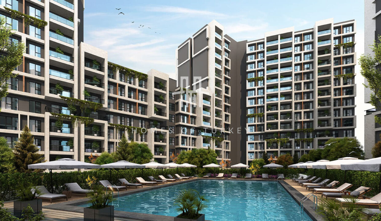 Apartments with a View in a Complex Site in Kartal Within Walking Distance to the Metro 7