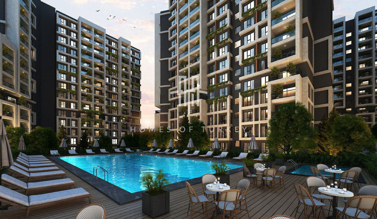 Apartments with a View in a Complex Site in Kartal Within Walking Distance to the Metro 8
