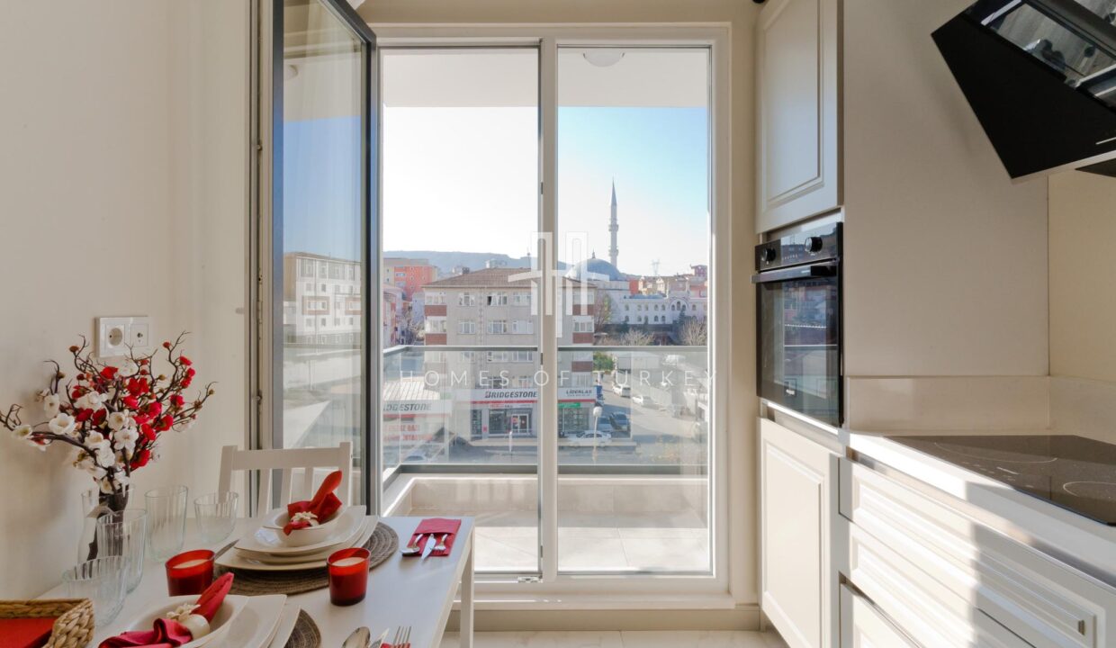 Flats for Sale in Installments in a Complex with Rich Facilities within Walking Distance to the Metro in Sultanbeyli 12