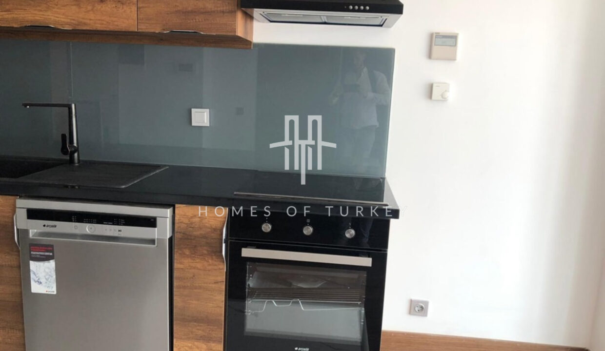 Flats for Sale with High Rental Income in the Center of Şişli, Walking Distance to the Metro Station 9