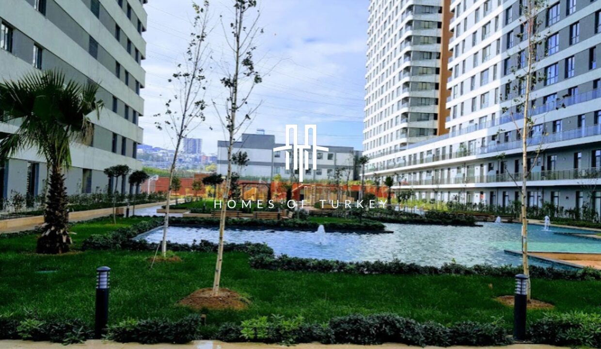 Flats for Sale with Rich Site Facilities in a Central Location in Esenyurt 8