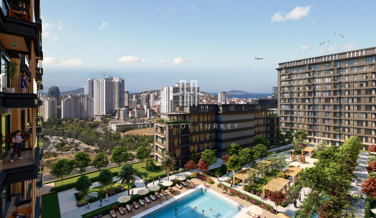 Flats with a View in Social Life and Next to the Metro Station in Maltepe 1