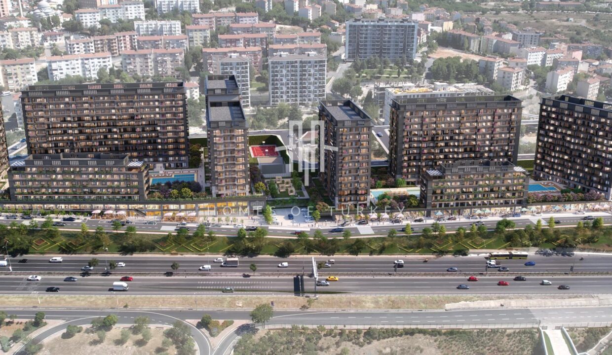 Flats with a View in Social Life and Next to the Metro Station in Maltepe 5