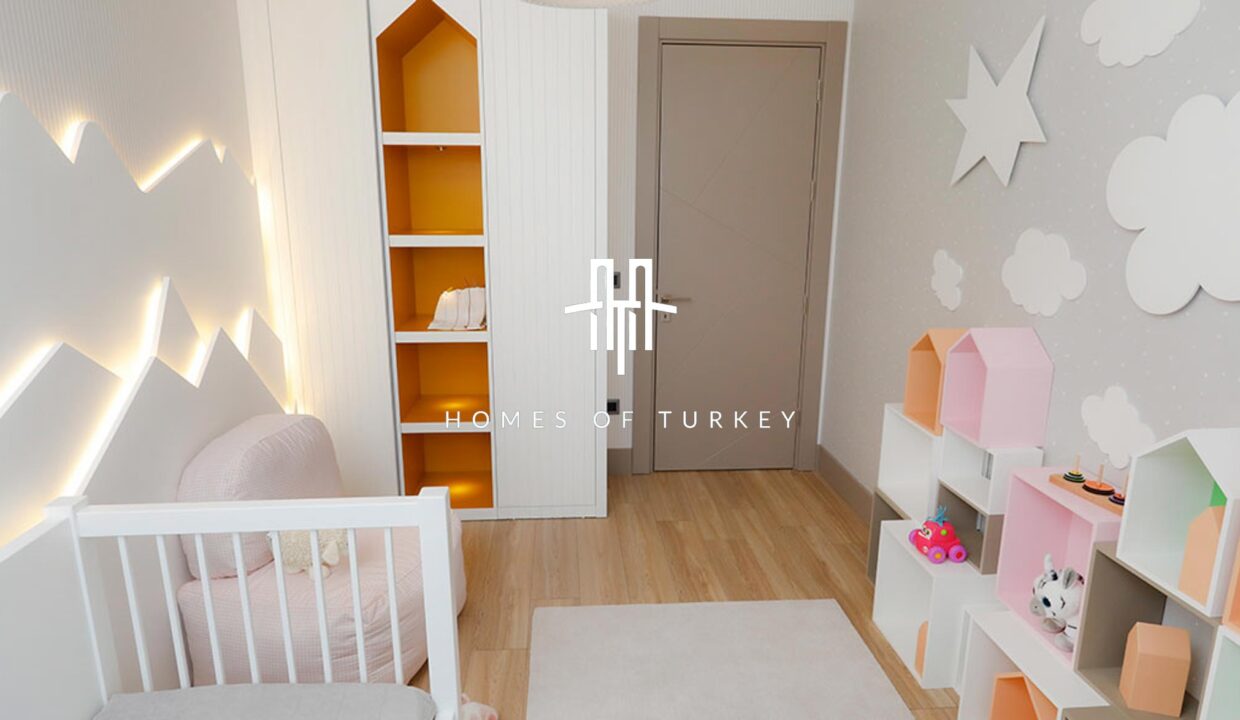 Modern Apartments for Sale in a Secure Complex with Sea View Neighboring the Marina in Beylikdüzü 29,