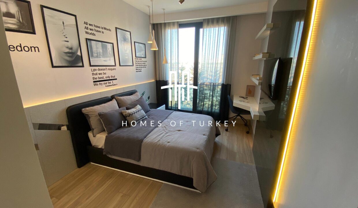 Modern Apartments for Sale in a Secure Complex with Sea View Neighboring the Marina in Beylikdüzü 30,
