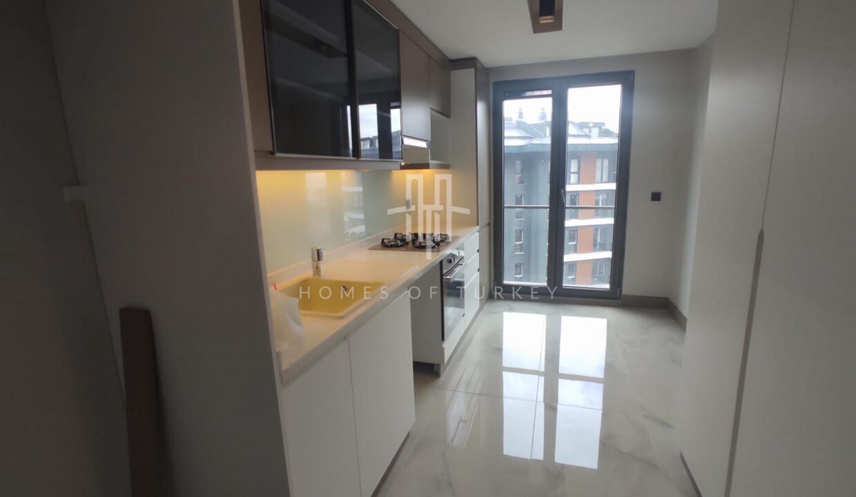 Modern Apartments with Magnificent Bosphorus View in Uskudar, Istanbul 11