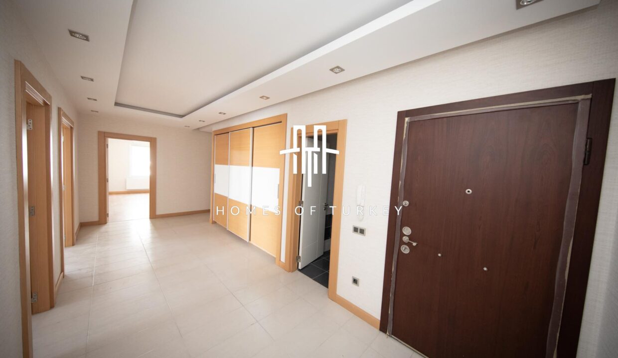 Modern Apartments with Sea and Lake Views Suitable for Family Concept in Beylikdüzü 10-2