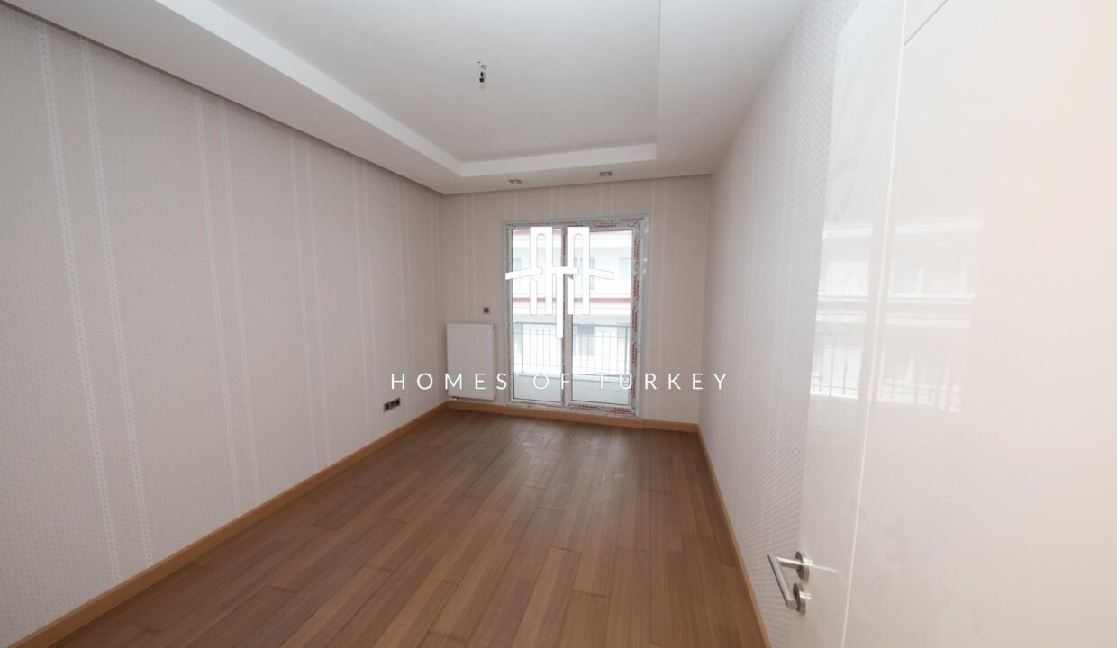 Modern Apartments with Sea and Lake Views Suitable for Family Concept in Beylikdüzü 19-2