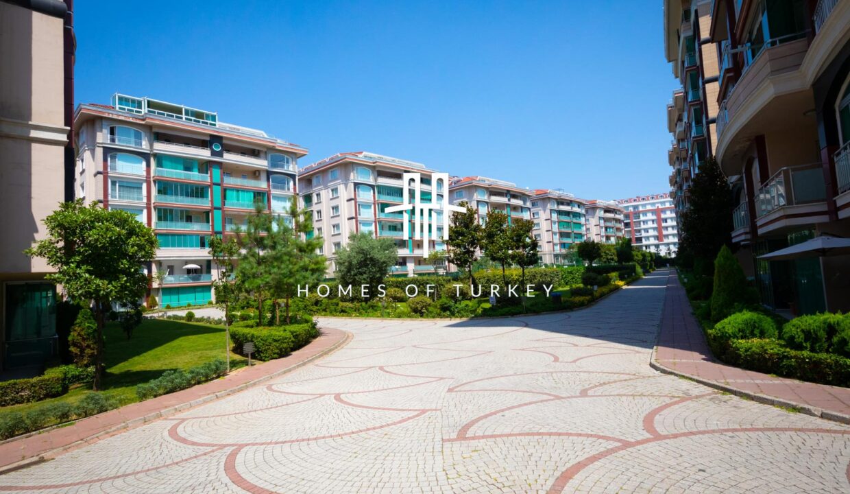Modern Apartments with Sea and Lake Views Suitable for Family Concept in Beylikdüzü 2-2