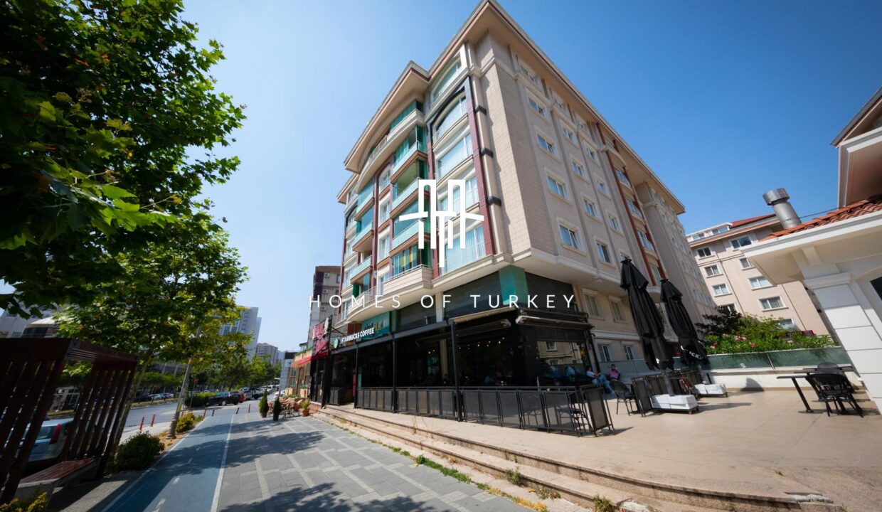 Modern Apartments with Sea and Lake Views Suitable for Family Concept in Beylikdüzü 4-2