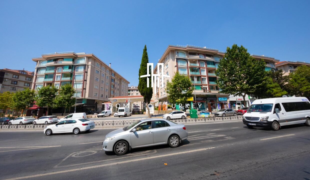 Modern Apartments with Sea and Lake Views Suitable for Family Concept in Beylikdüzü 5-2