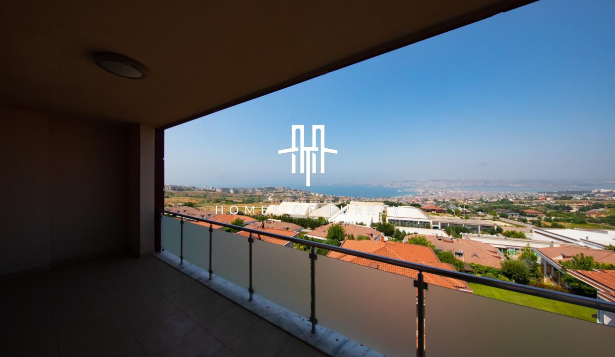 Modern Apartments with Sea and Lake Views Suitable for Family Concept in Beylikdüzü 7,
