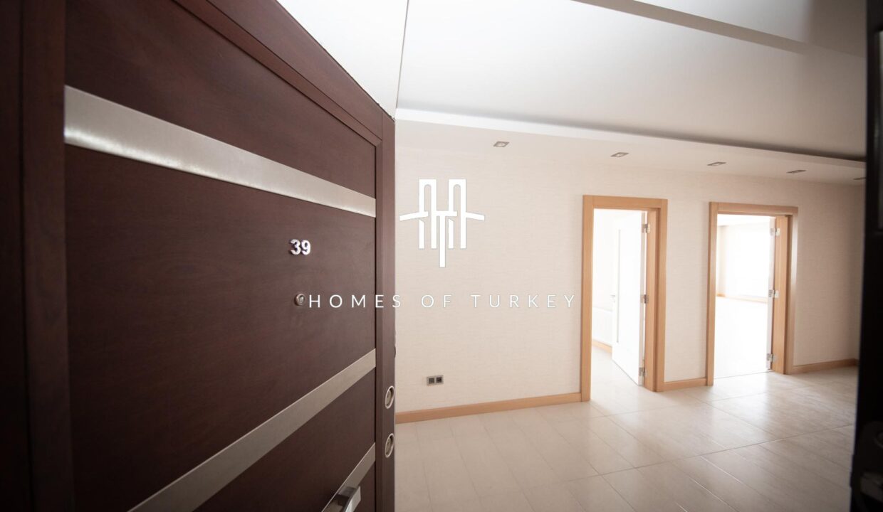 Modern Apartments with Sea and Lake Views Suitable for Family Concept in Beylikdüzü 7-2