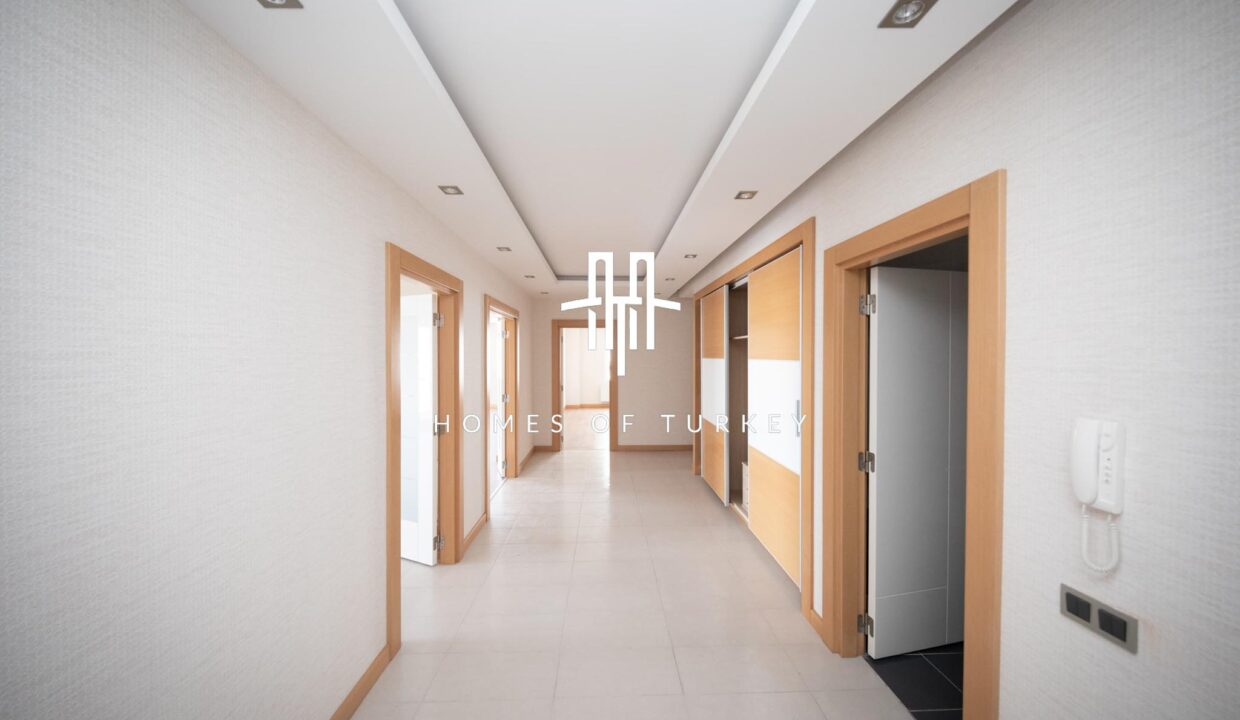 Modern Apartments with Sea and Lake Views Suitable for Family Concept in Beylikdüzü 8-2