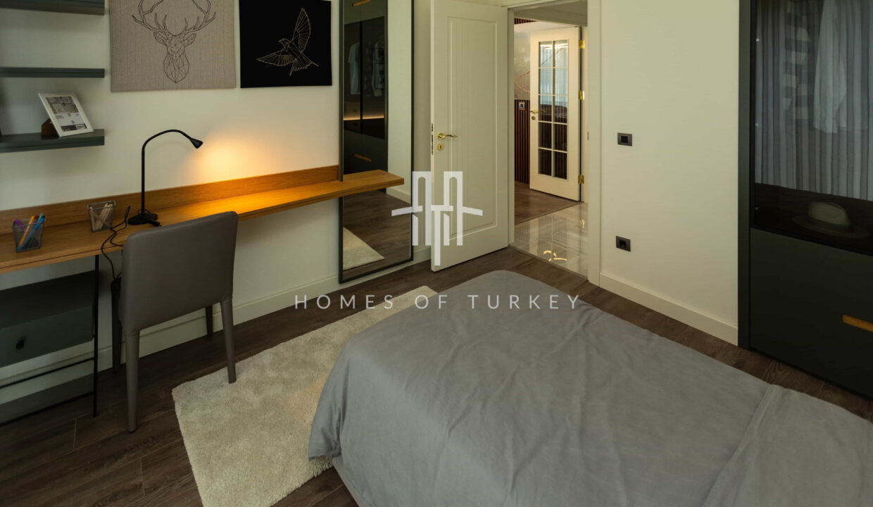 Sea View and Apartments with a Garden in a Luxury Complex by the Beach in Büyükcekmece 24