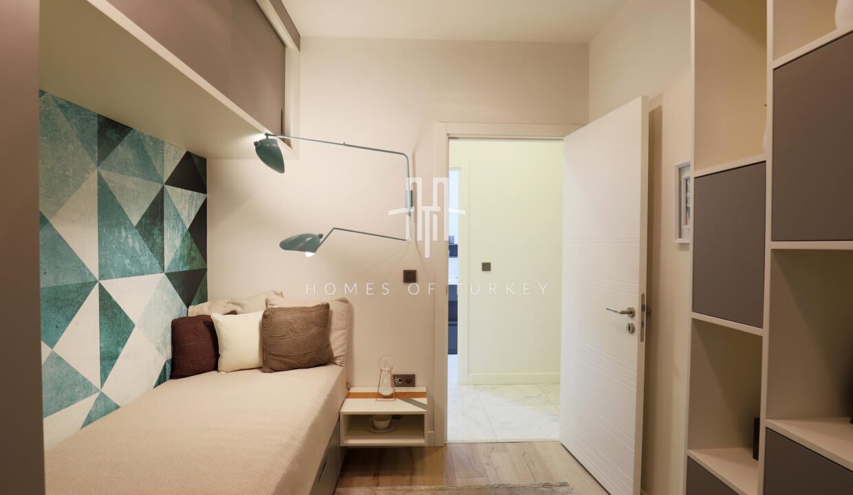 Smart Apartments for Sale in Küçükçekmece, Within Walking Distance to the Metro and Metrobus 14