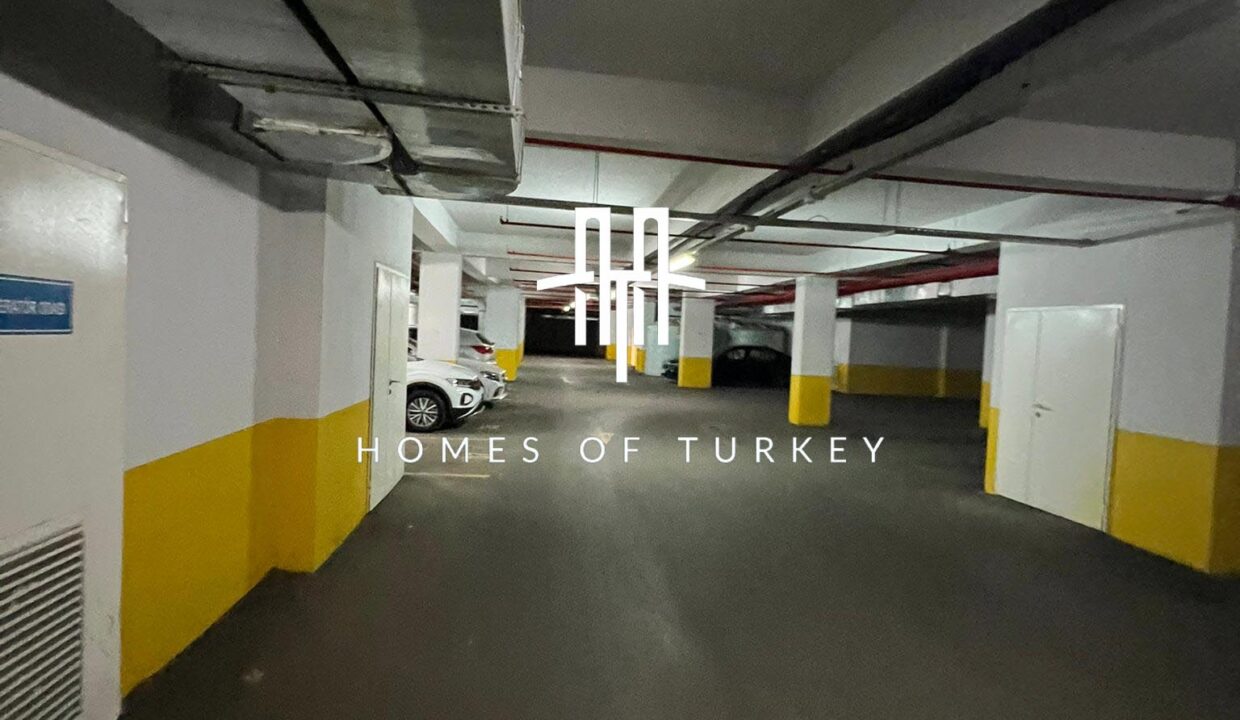 Spacious Apartments with Security in a Complex with Social Facilities in Kartal 10,,,,,
