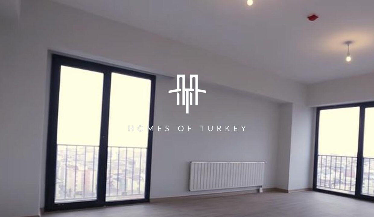 Spacious Apartments with Security in a Complex with Social Facilities in Kartal 15