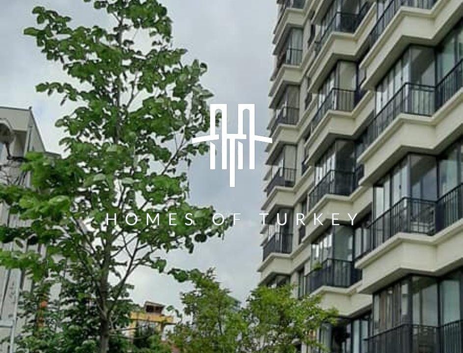 Spacious Apartments with Security in a Complex with Social Facilities in Kartal 4
