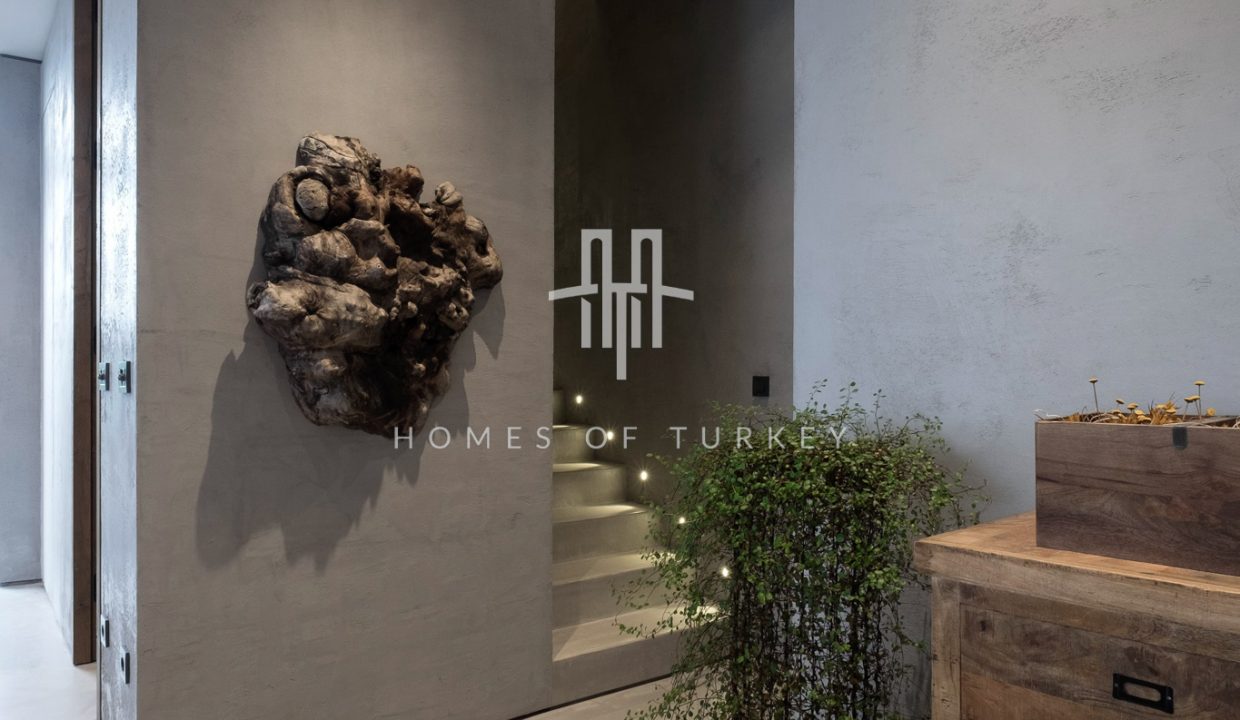 Detached Villas Intertwined with Nature in Riva 22