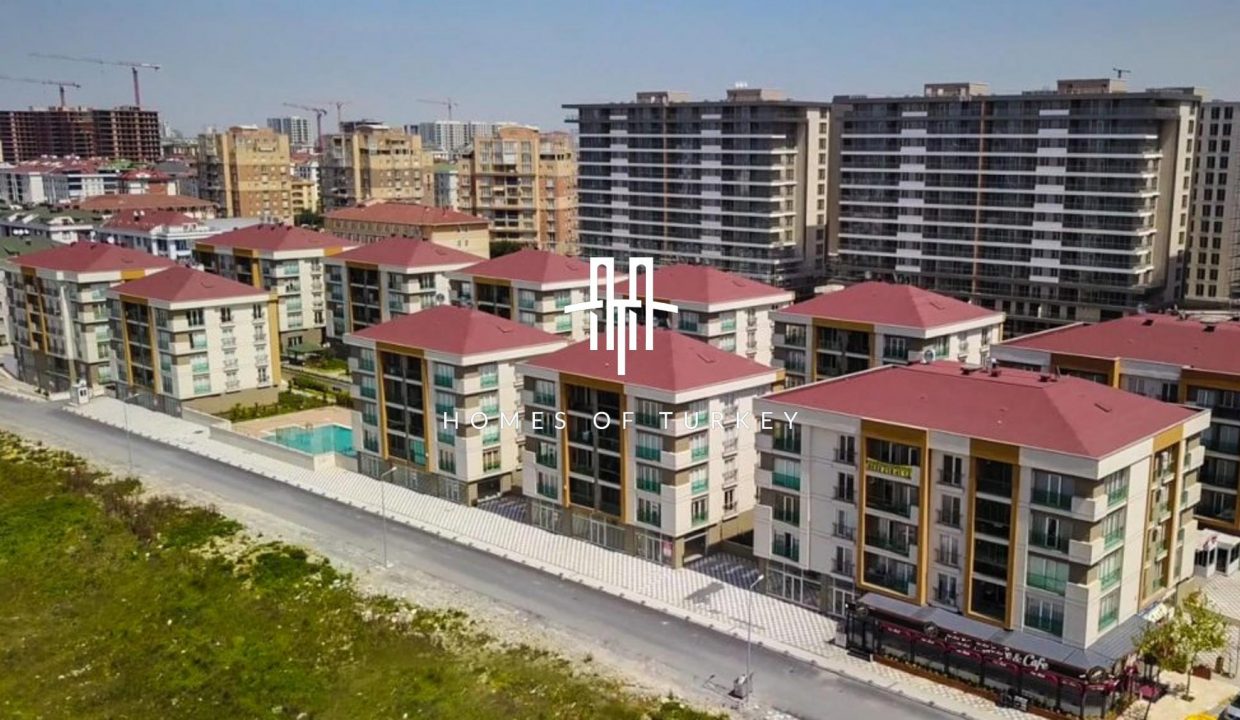 Immediate Delivery Apartments Close to the Marina in Beylikdüzü 1