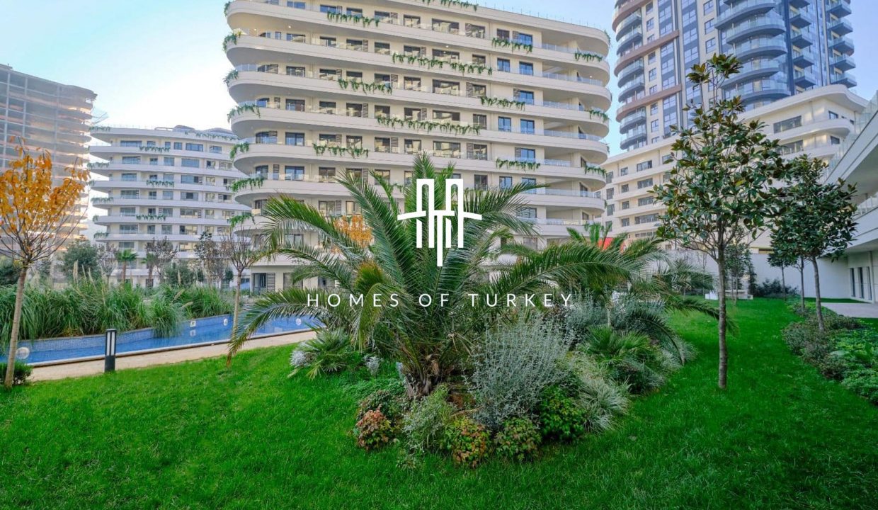 Luxury Apartments for Sale in a Green Area in Bahçelievler 5