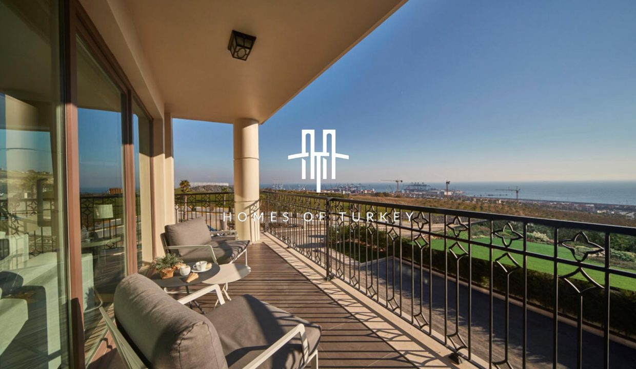 Luxury Apartments in a Complex Neighboring the Marina in Beylikdüzü 14