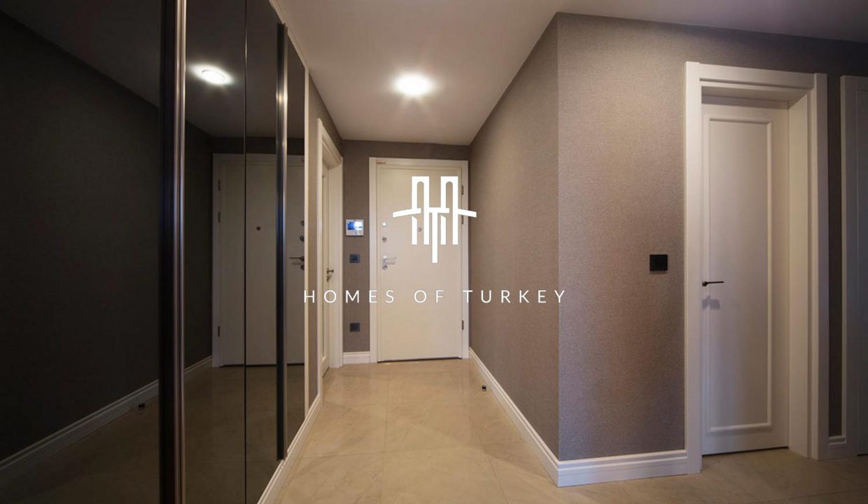 Luxury Apartments in a Complex Neighboring the Marina in Beylikdüzü 23