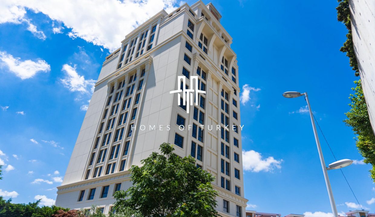 Luxury Apartments with Pond View and Close to Kanal Istanbul in Bahçeşehir 3