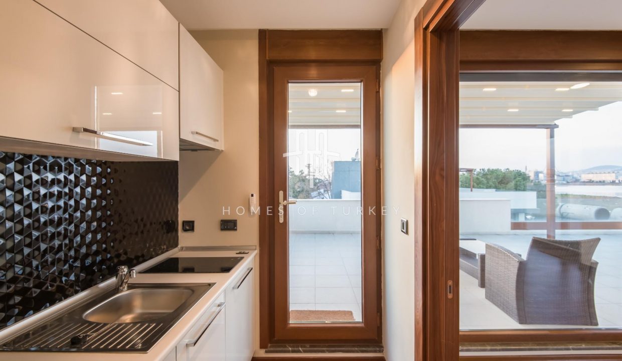 Luxury Villas with Sea and Islands View Close to the Airport in Tuzla 11