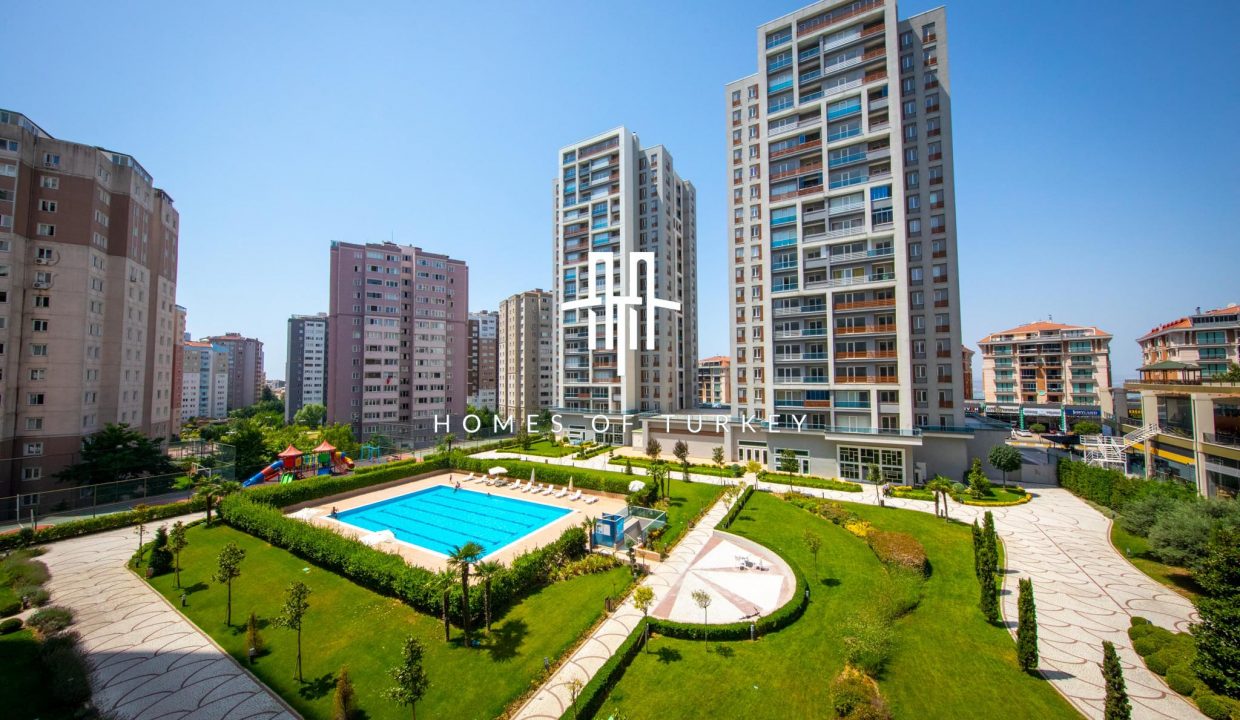 Mixed Concept Apartments with Sea and Lake Views for Sale in Beylikdüzü 1,