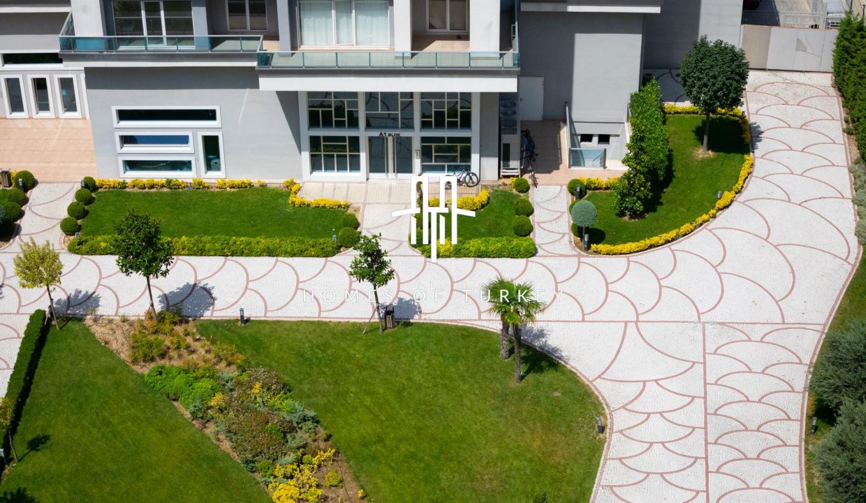 Mixed Concept Apartments with Sea and Lake Views for Sale in Beylikdüzü 6