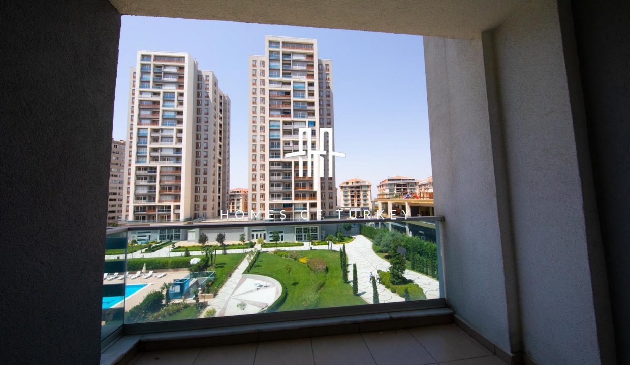 Mixed Concept Apartments with Sea and Lake Views for Sale in Beylikdüzü 7