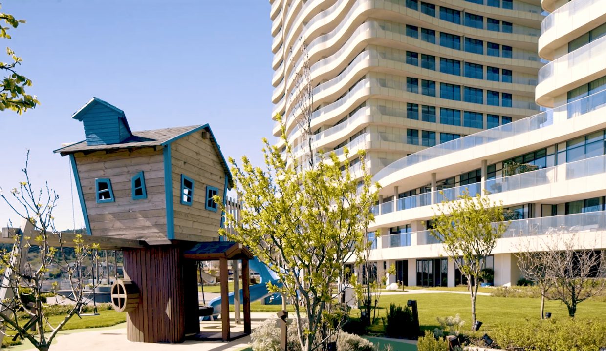Sea View Family Concept Residence for Sale in Beykoz 5-min