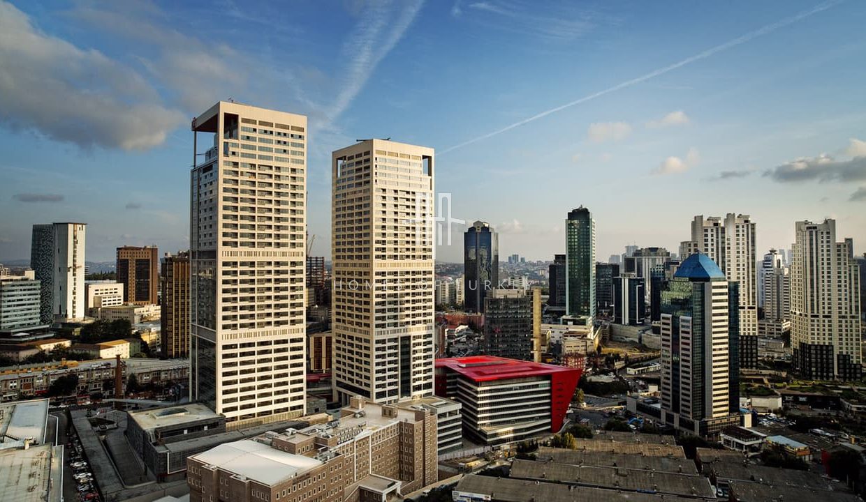 Luxury Apartments in a Luxury and Prestigious Project in Maslak 1