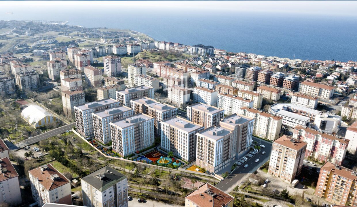 Spacious Apartments for Sale with a Family Concept Near the Beach in Beylikdüzü 1