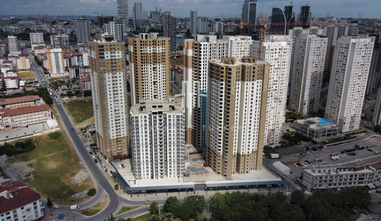 Affordable Apartments Ready to Move in a Secure Complex in Esenyurt, Istanbul 1