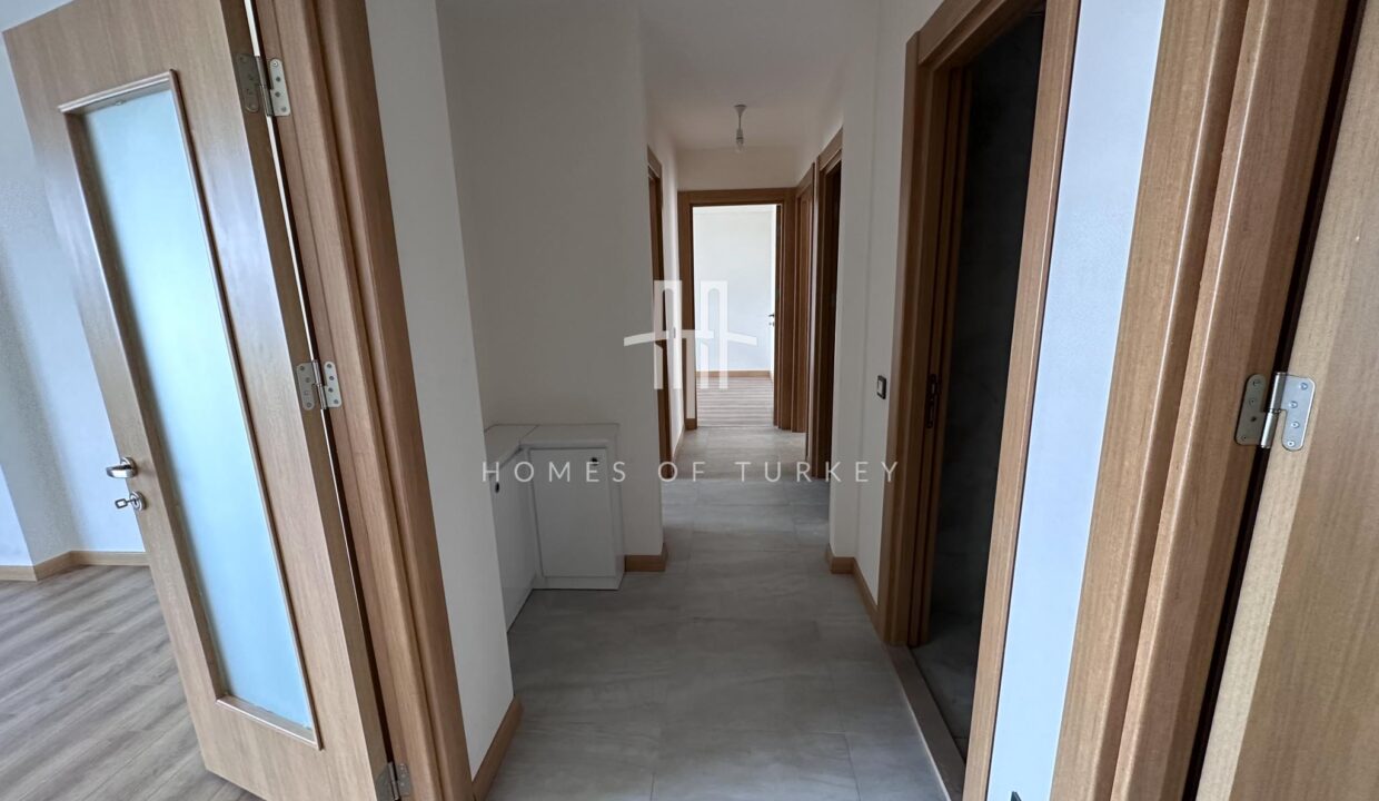 Flats for Sale with Golden Horn View and Ready to Move in Beyoğlu 11