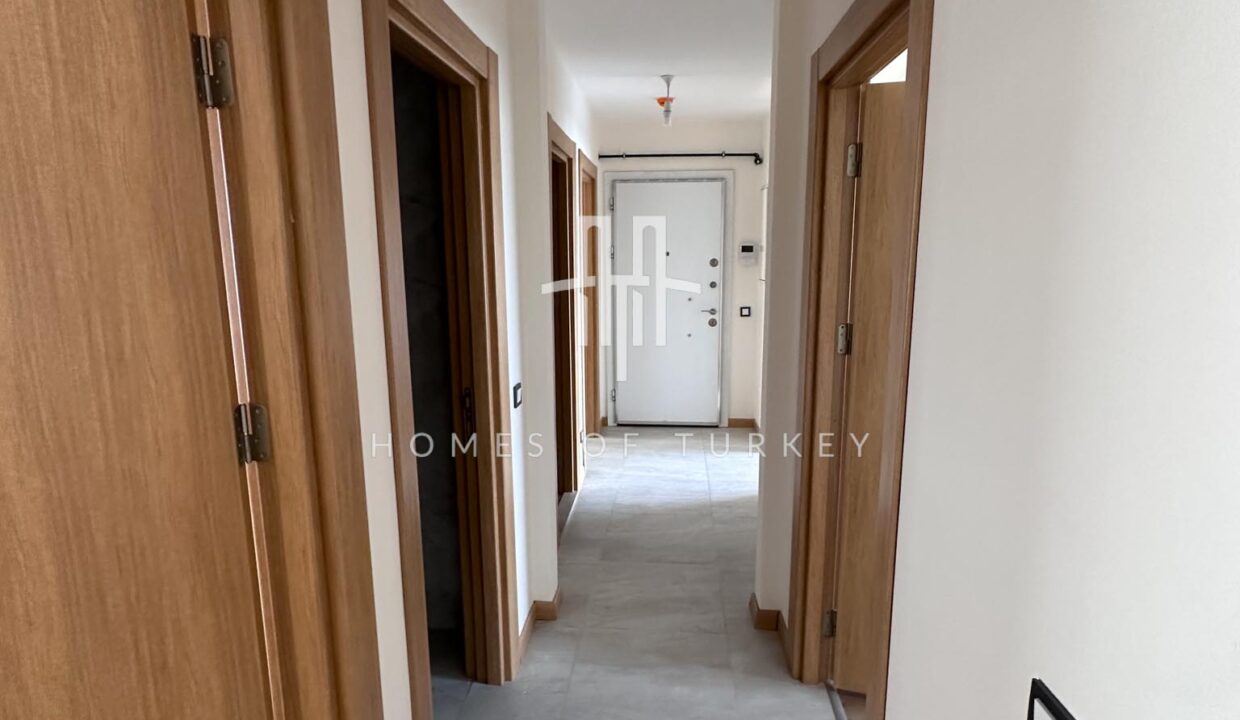 Flats for Sale with Golden Horn View and Ready to Move in Beyoğlu 15