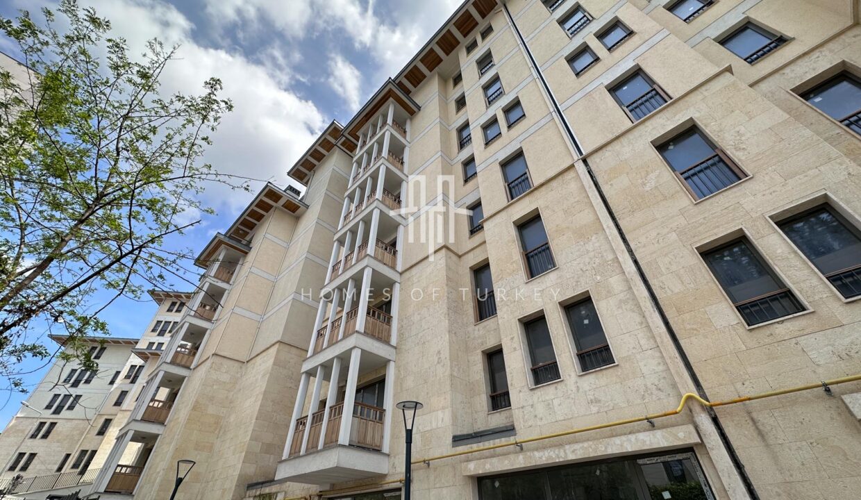 Flats for Sale with Golden Horn View and Ready to Move in Beyoğlu 3