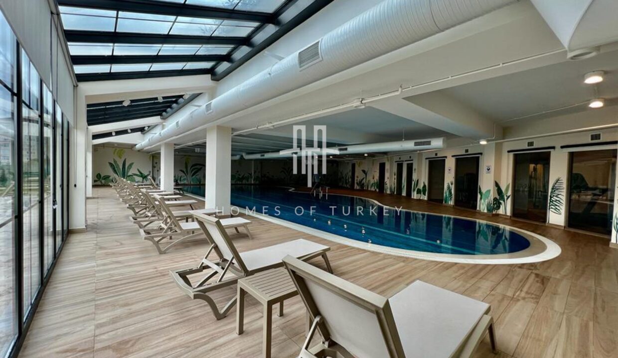 Ready to Use Apartments with Forest View and Near Metro in Ümraniye 9