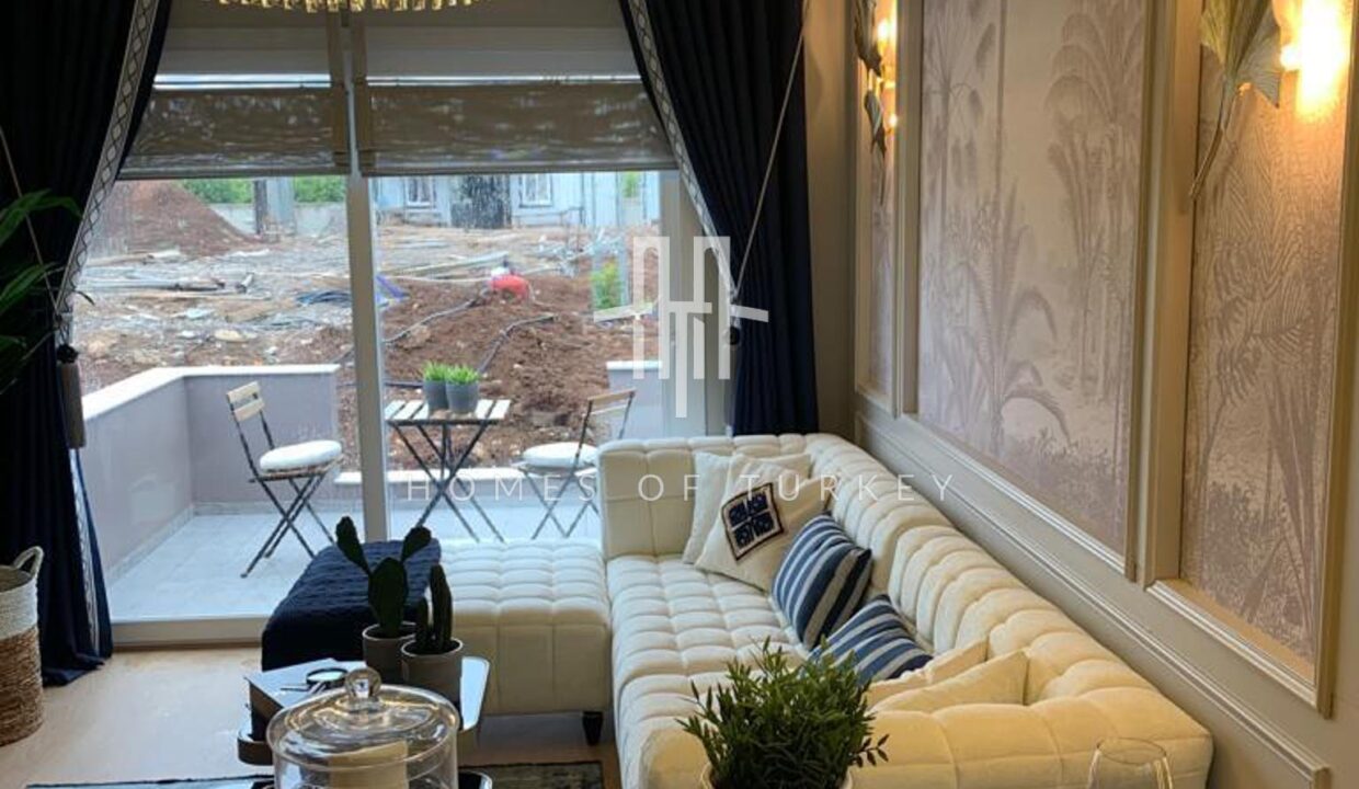 Installment Flats for Sale in a Complex at a Distance of 800 meters from the Sea in Mersin 16