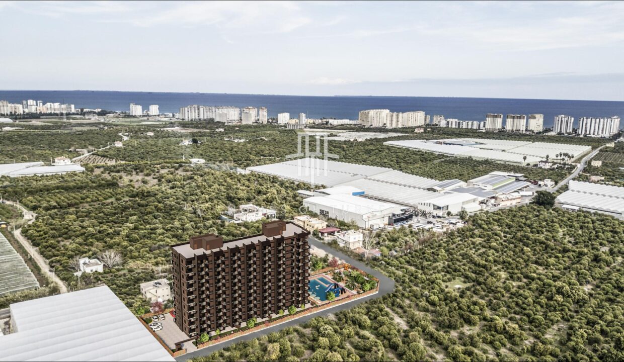 Investment Flats for Sale in Installments in a Complex with Parking Lot in Mersin 1