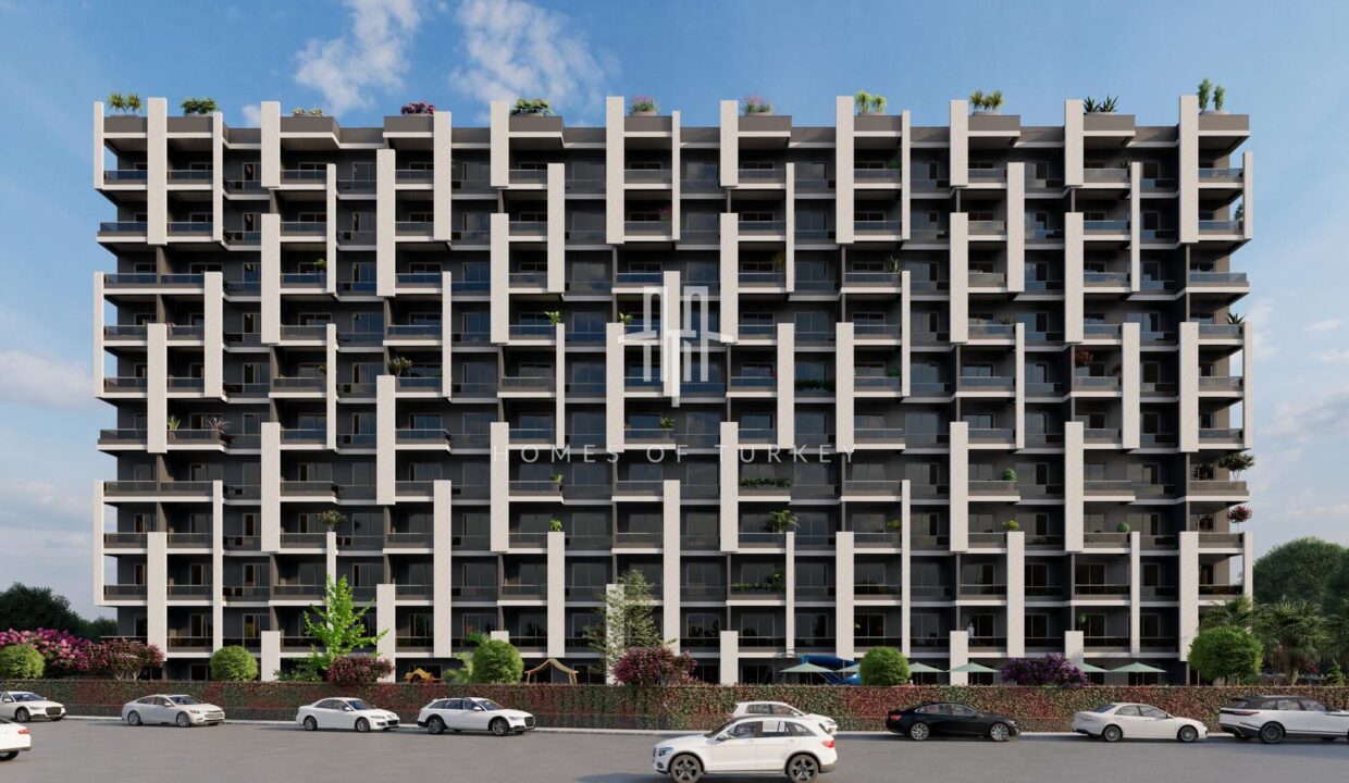 Investment Flats with Balcony within Walking Distance to the Sea in Mersin 1