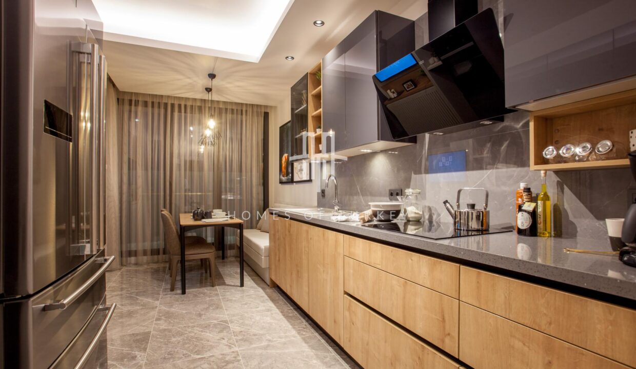 Luxury Apartments with Lake and Sea Views in a Complex in Avcılar 13